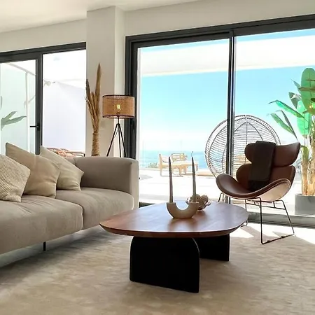 Pure South Penthouse Sea View Apartment