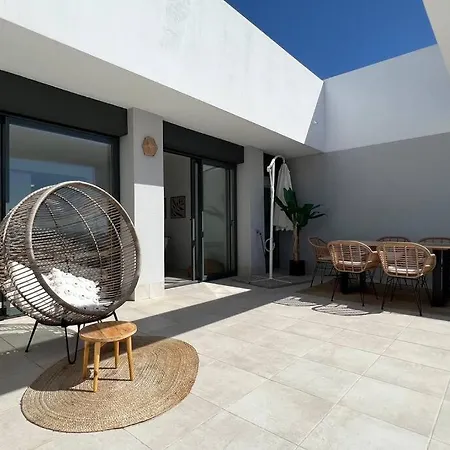 Pure South Penthouse Sea View *