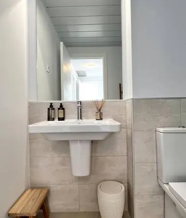 Pure South Penthouse Sea View Apartment