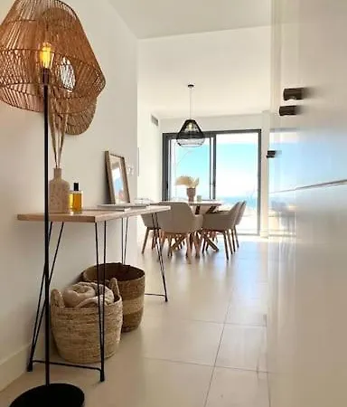 Pure South Penthouse Sea View *