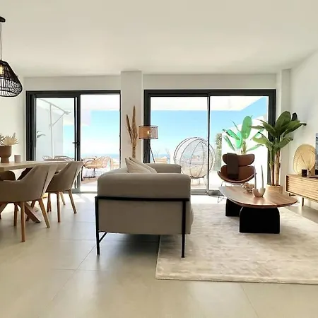 Pure South Penthouse Sea View Apartment